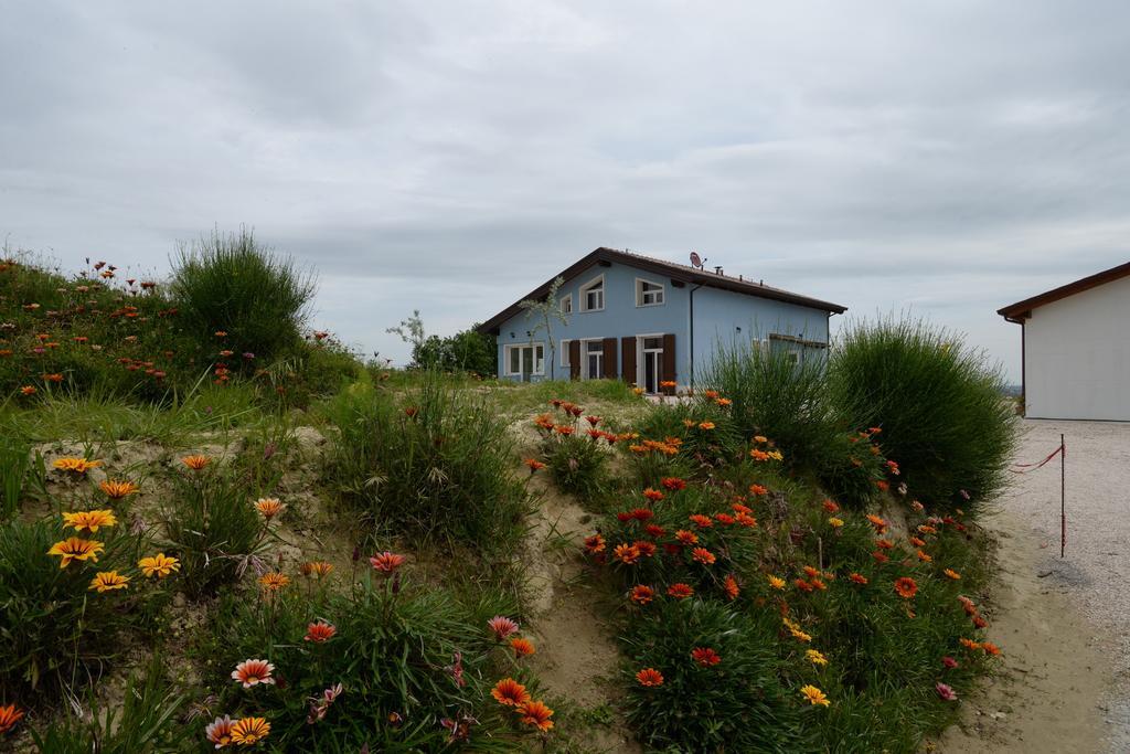 Agriturismo Le Essenze - Terrazza Sulla Romagna Чезена Екстериор снимка