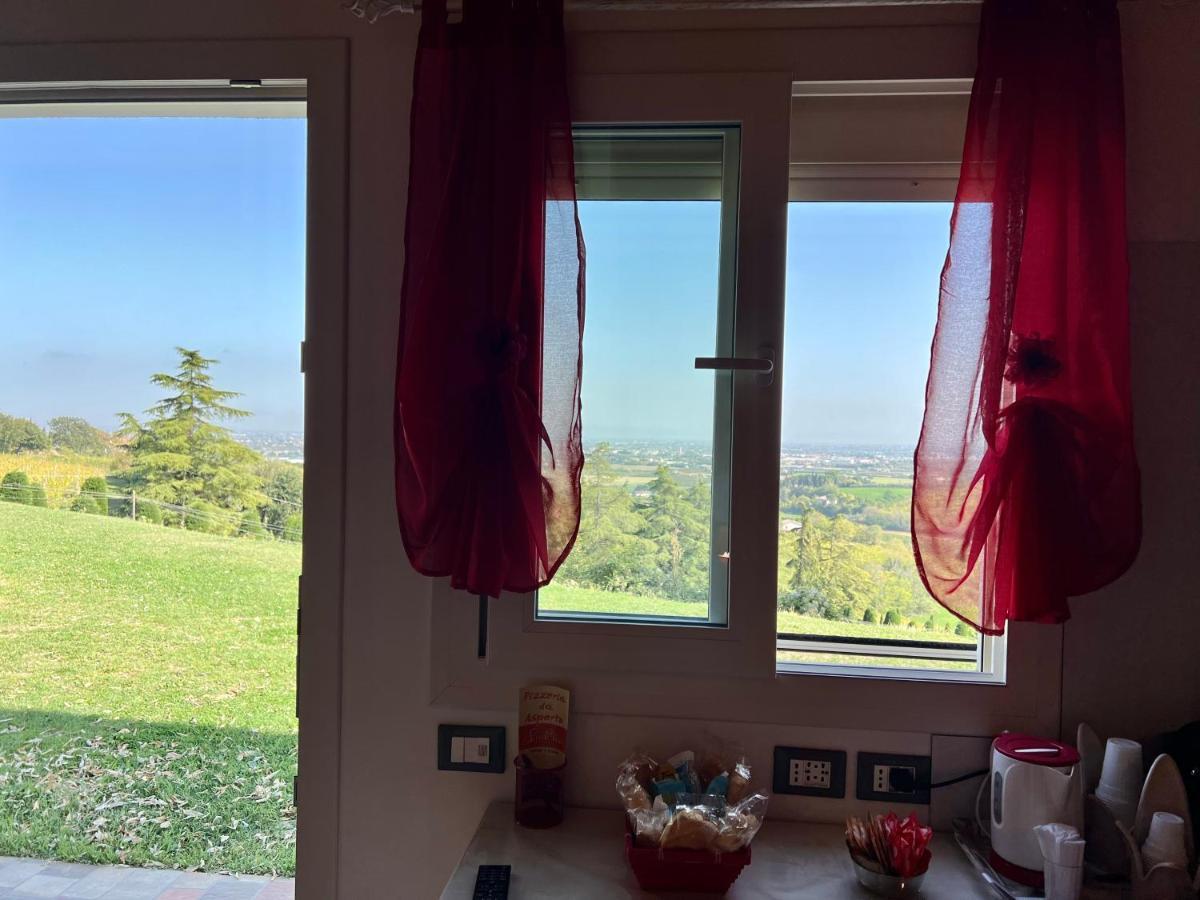 Agriturismo Le Essenze - Terrazza Sulla Romagna Чезена Екстериор снимка