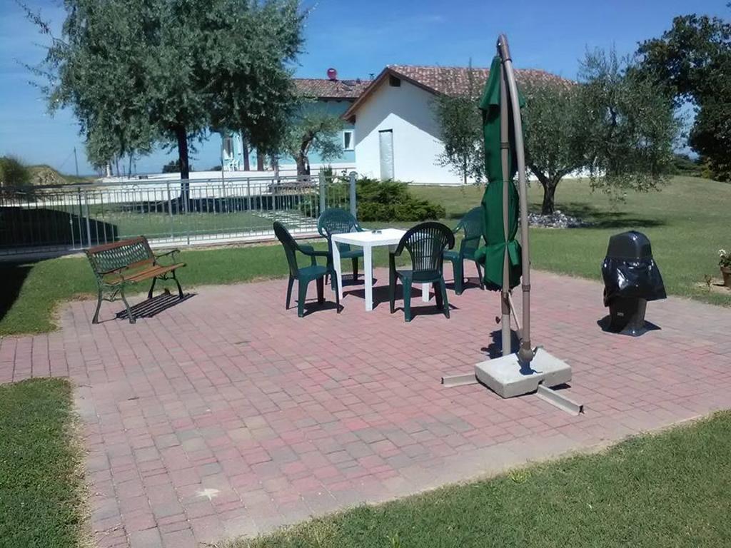 Agriturismo Le Essenze - Terrazza Sulla Romagna Чезена Екстериор снимка