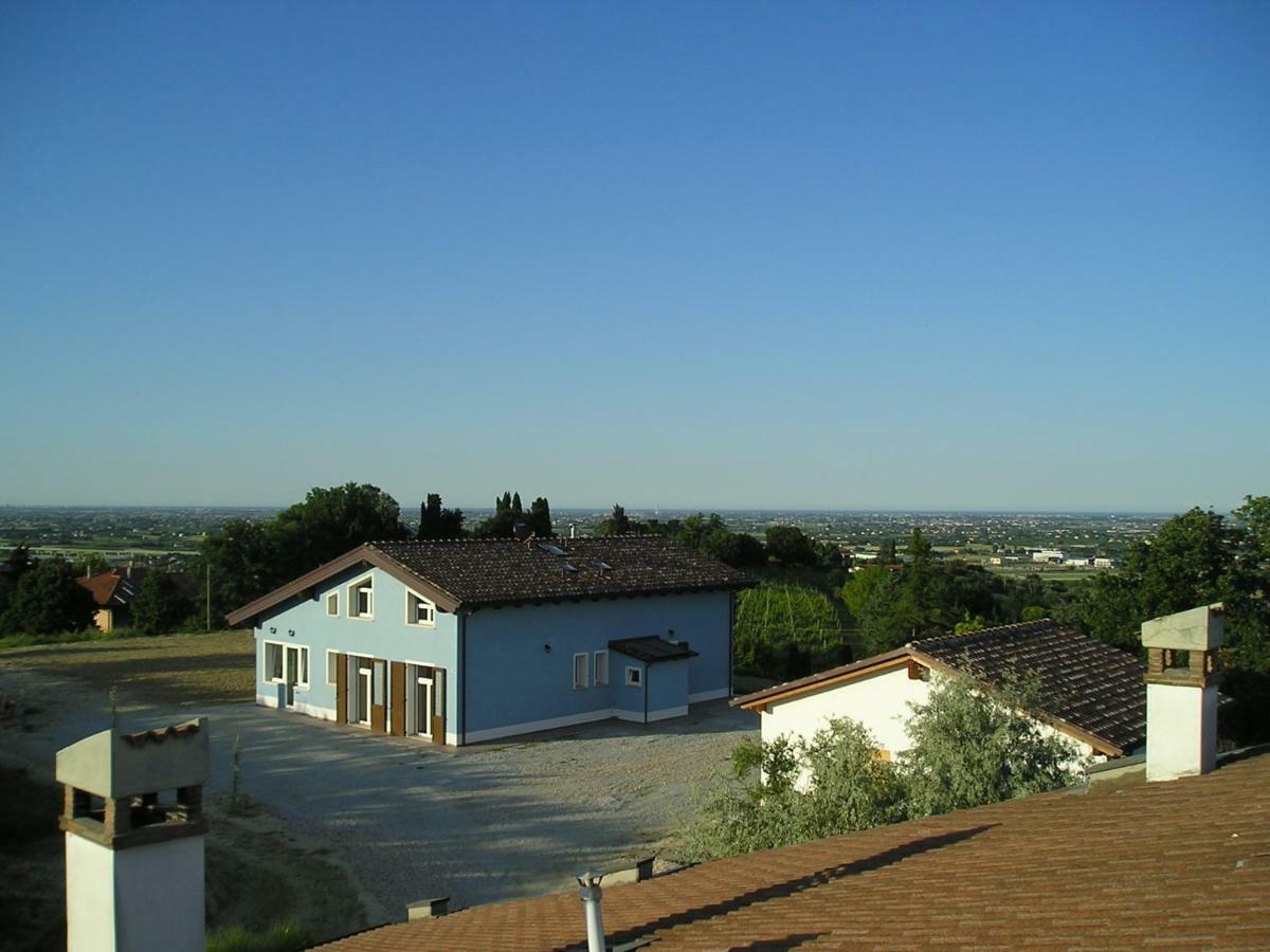 Agriturismo Le Essenze - Terrazza Sulla Romagna Чезена Екстериор снимка